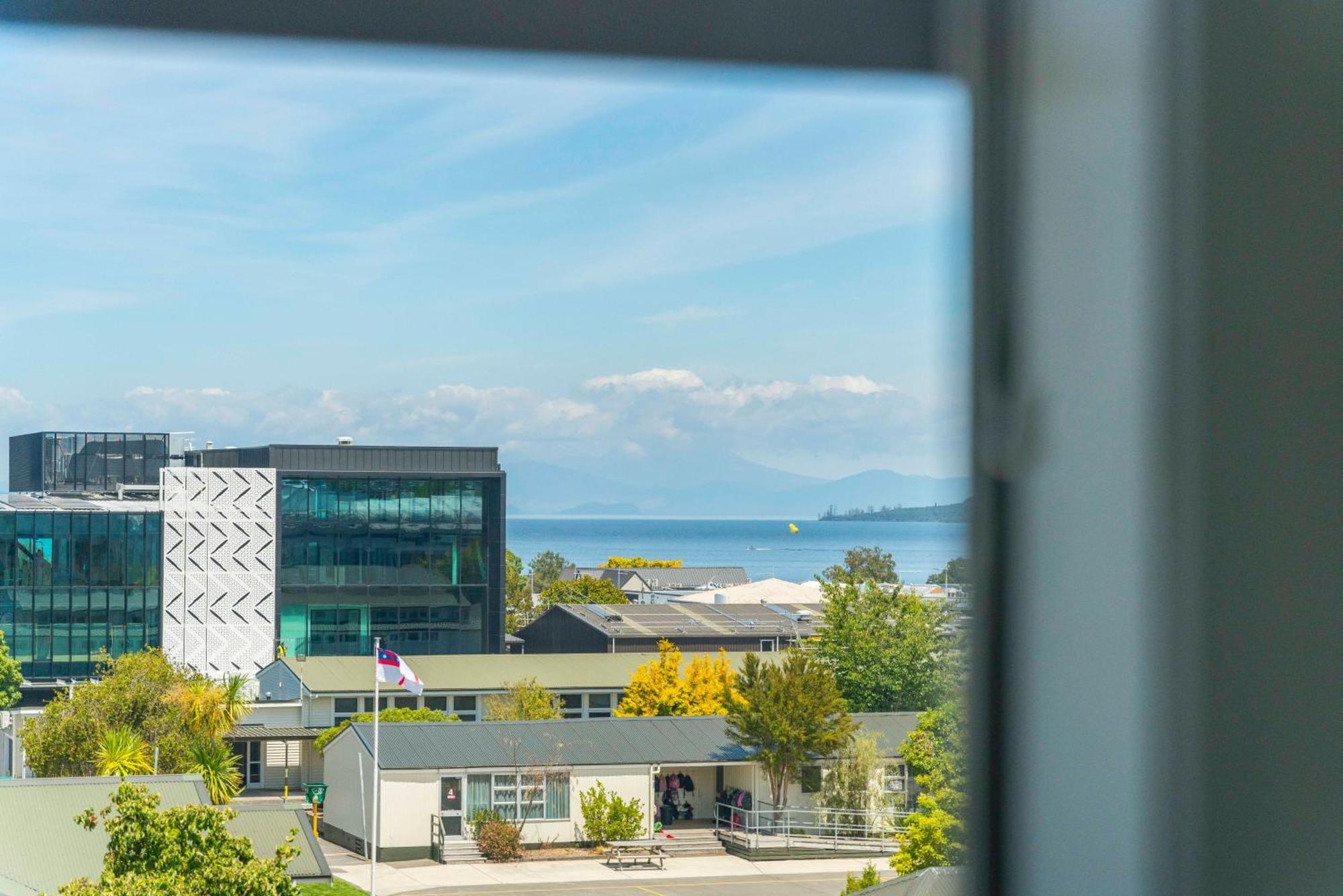 Lakeview Luxury - Taupo Holiday Apartment Εξωτερικό φωτογραφία